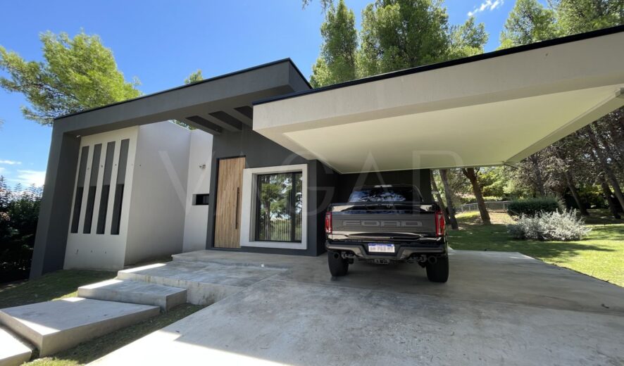 De Las Vertientes 22