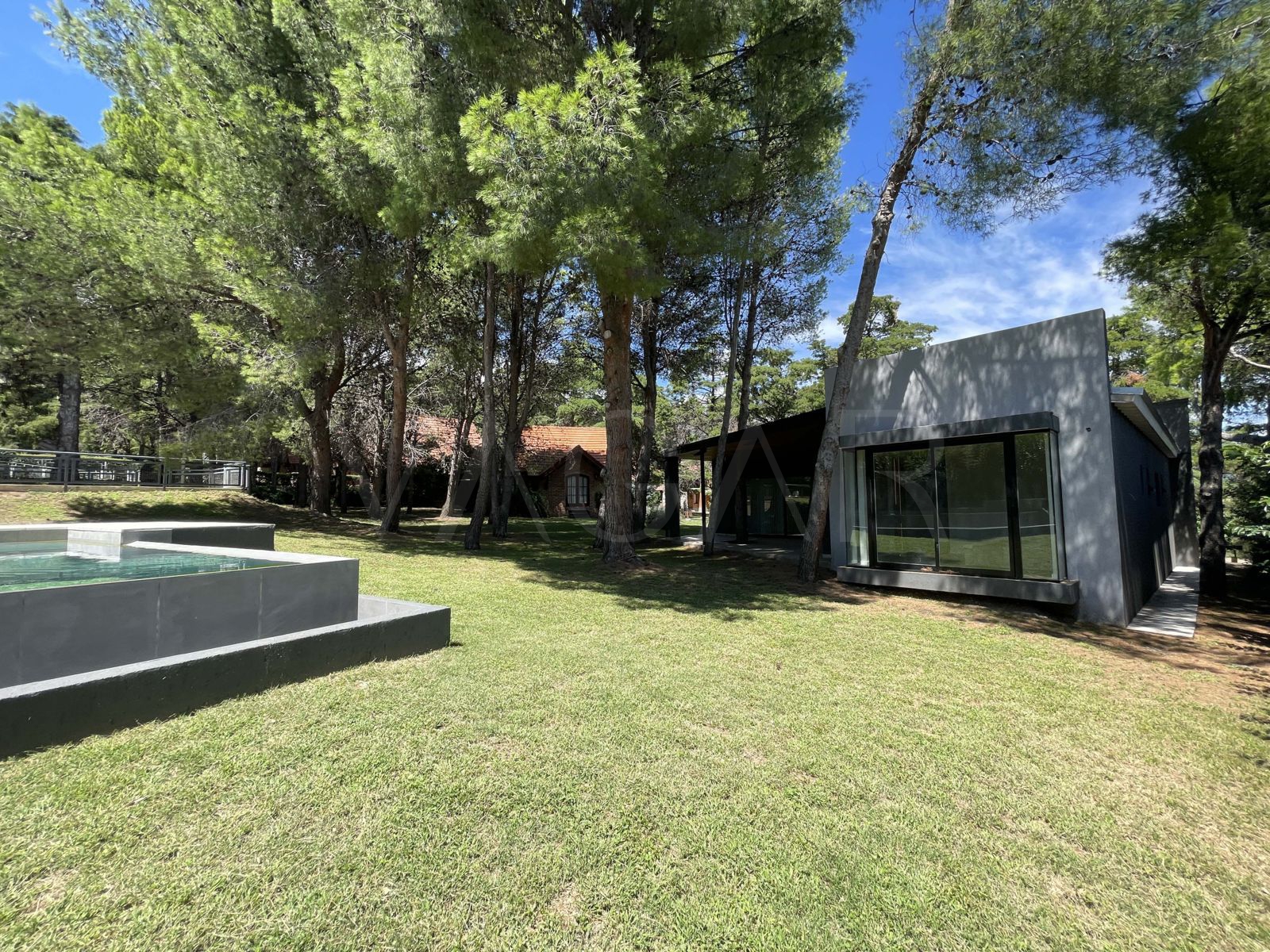 IMG_9270.JPG(FILEminimizer)