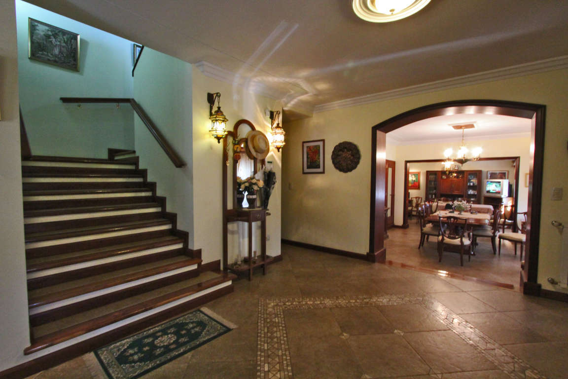 08 HALL MIRANDO A ALA COMEDORES(FILEminimizer) 08 HALL MIRANDO A ALA COMEDORES(FILEminimizer)